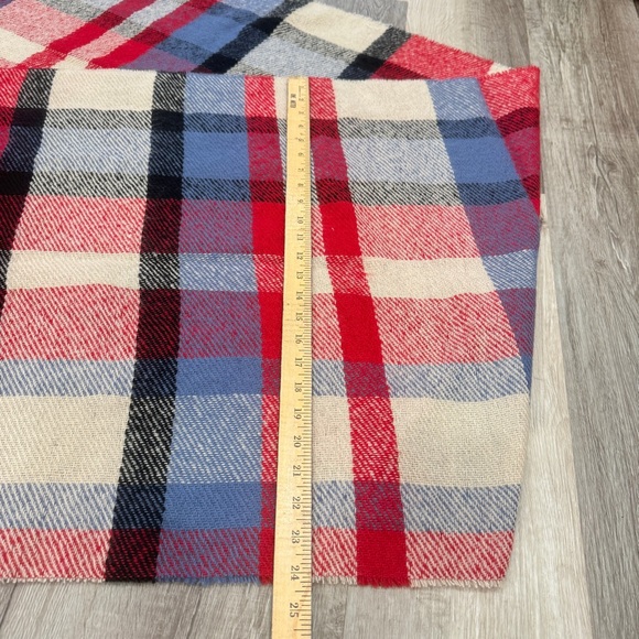 NWT Banana Republic Factory Scarf Plaid Wrap Fringed Recycled Paper Cozy Winter - Picture 2 of 7